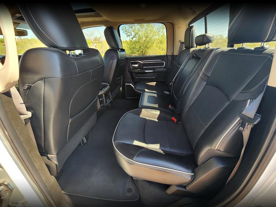 2019 Ram 3500 Laramie photo 13