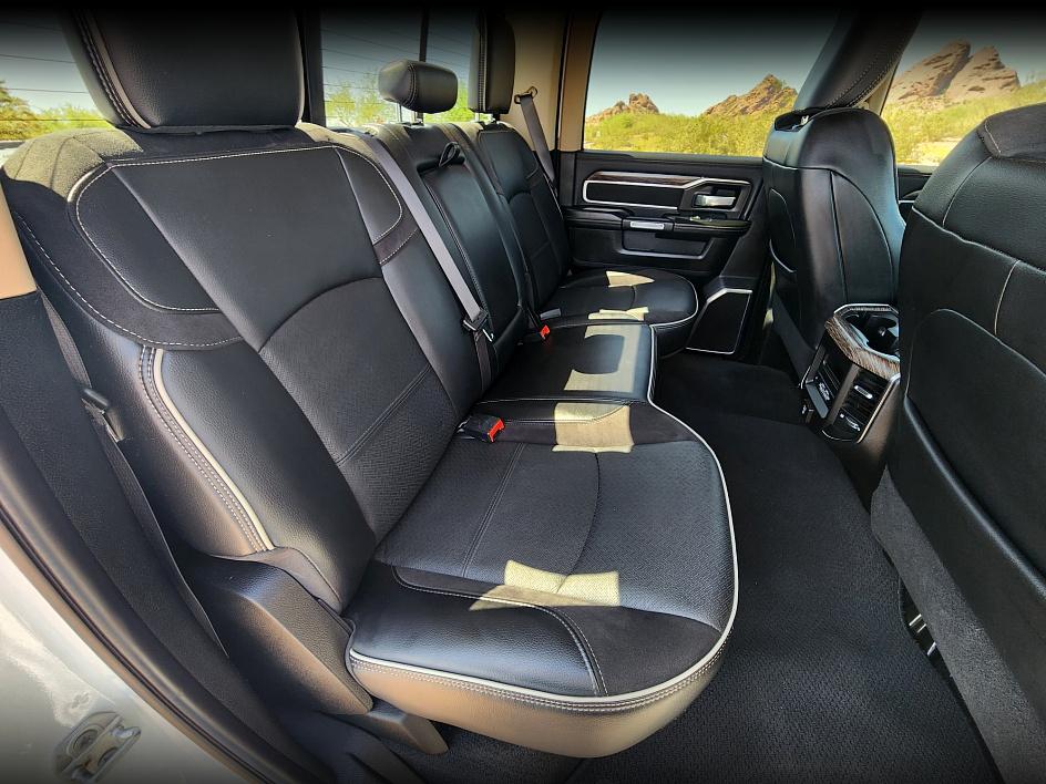 2019 Ram 3500 Laramie photo 15