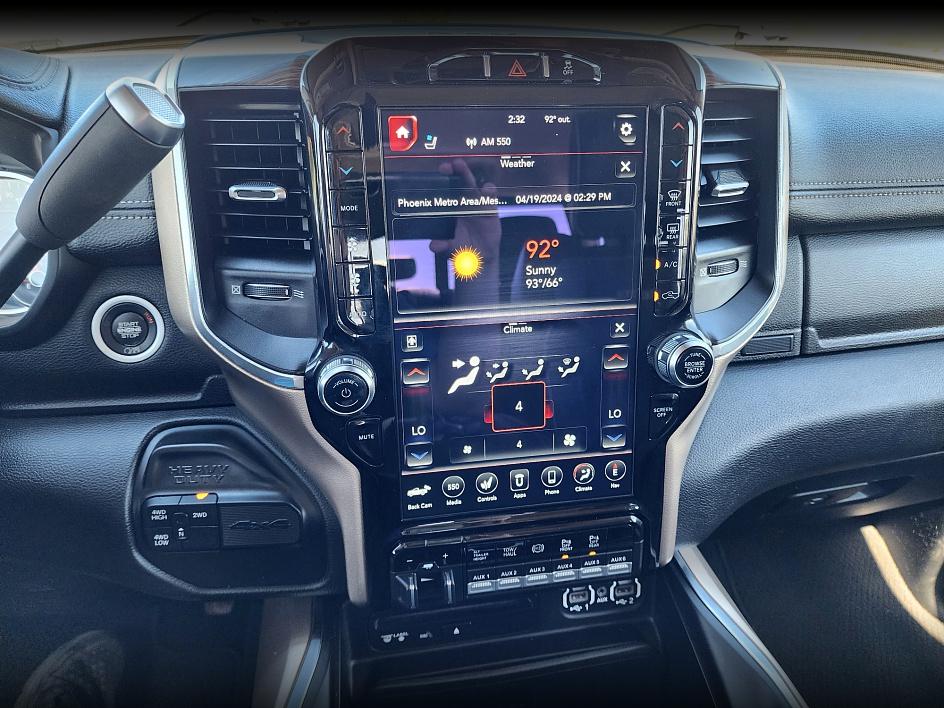 2019 Ram 3500 Laramie photo 23