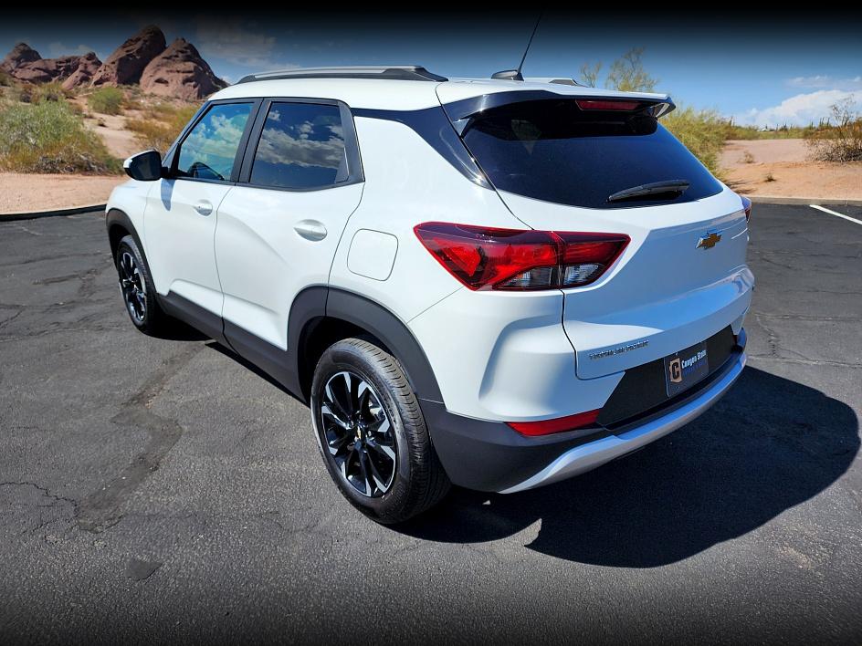 2023 Chevrolet Trailblazer LT photo 3