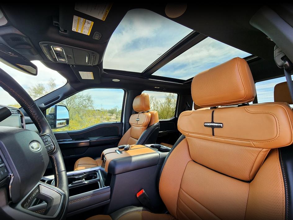 2023 Ford F-350 Platinum photo 8