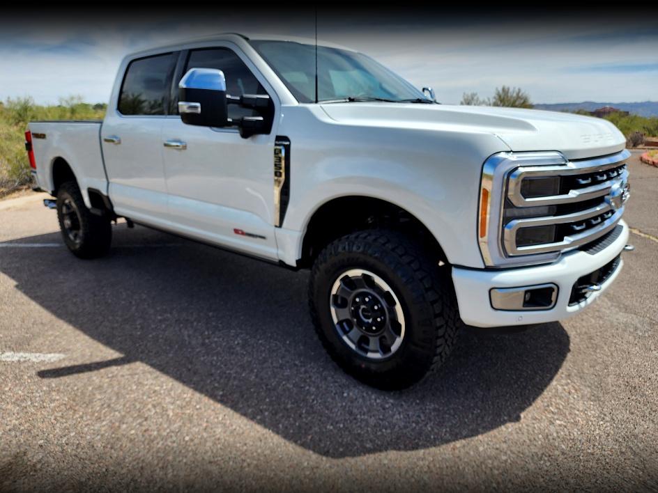 2023 Ford F-350 Platinum photo 7