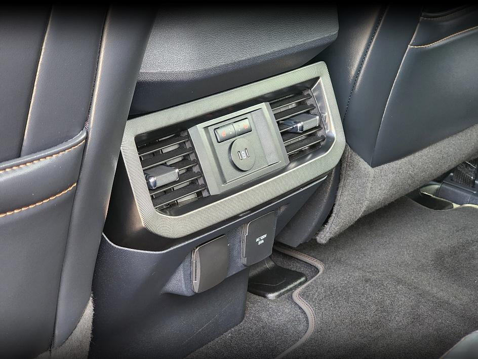 2023 Ford F-350 Platinum photo 12