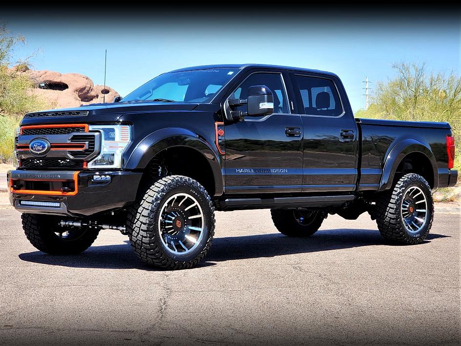 2022 Ford F-250 Super Duty Lariat's photo