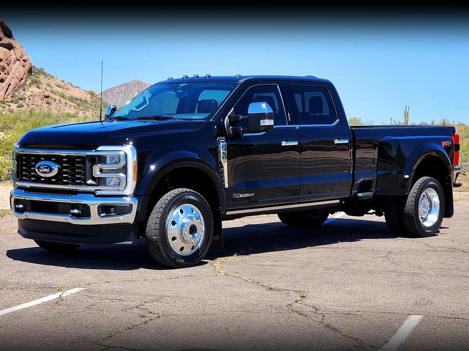2023 Ford F-450 Super Duty Lariat