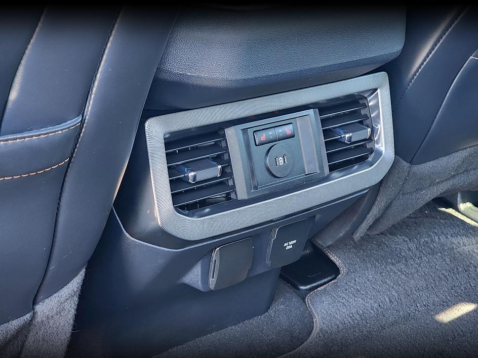 2024 Ford F-350 Super Duty Platinum - Photo 17