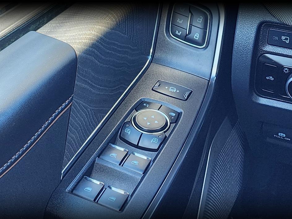 2024 Ford F-350 Super Duty Platinum - Photo 42