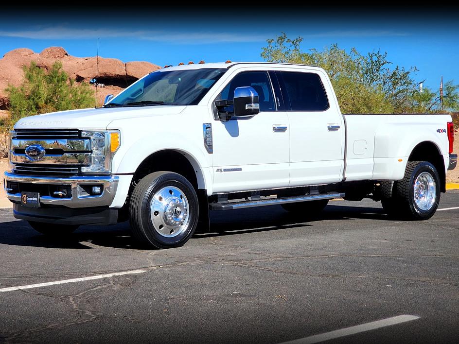 2017 Ford F-450 Super Duty Lariat