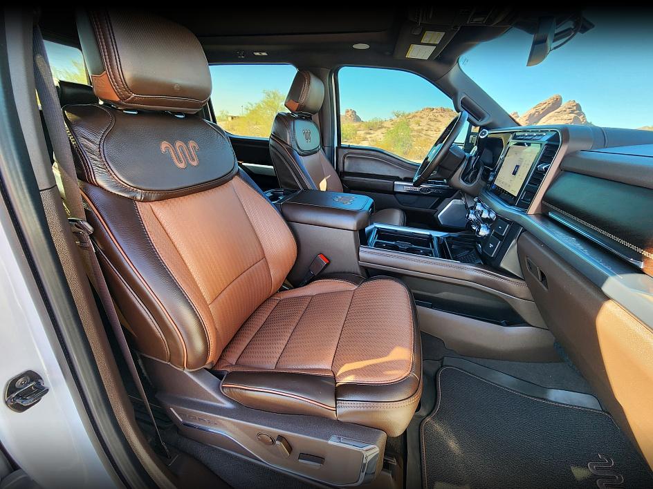 2023 Ford F-450 Super Duty King Ranch - Photo 23