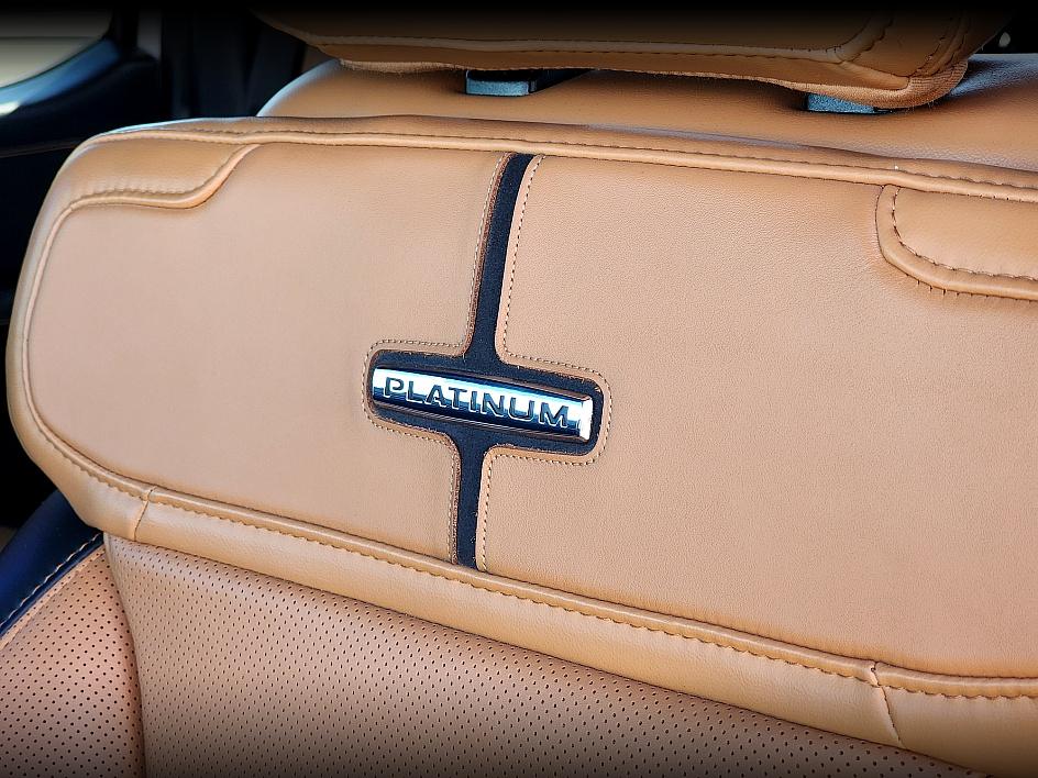 2024 Ford F-450 Super Duty Platinum - Photo 13