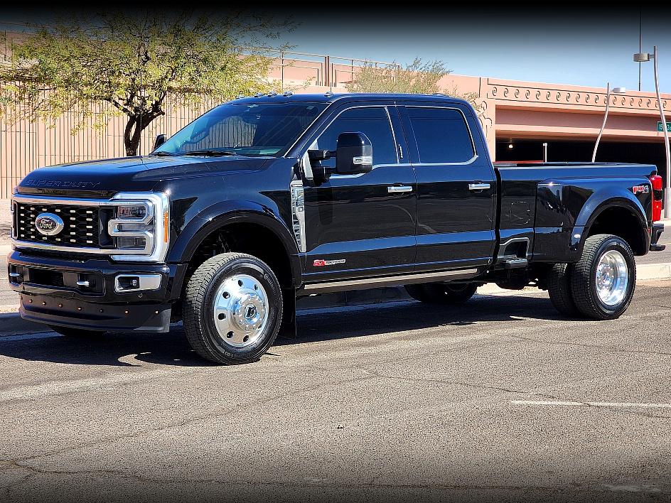 2023 Ford F-450 Super Duty Limited